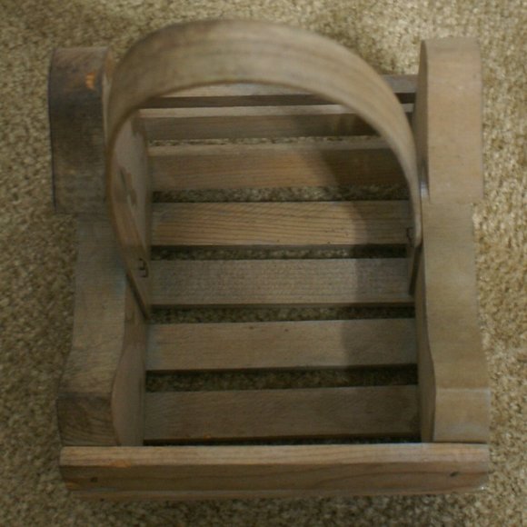 Vintage Sawmill Critters Hand Crafted Wooden Basket Canadian Goose Handle Wood - Picture 5 of 7